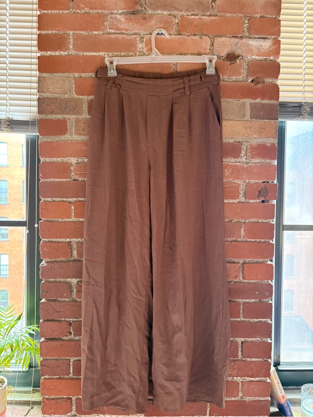 Sienna Sky Brown Wide-Leg Chinos